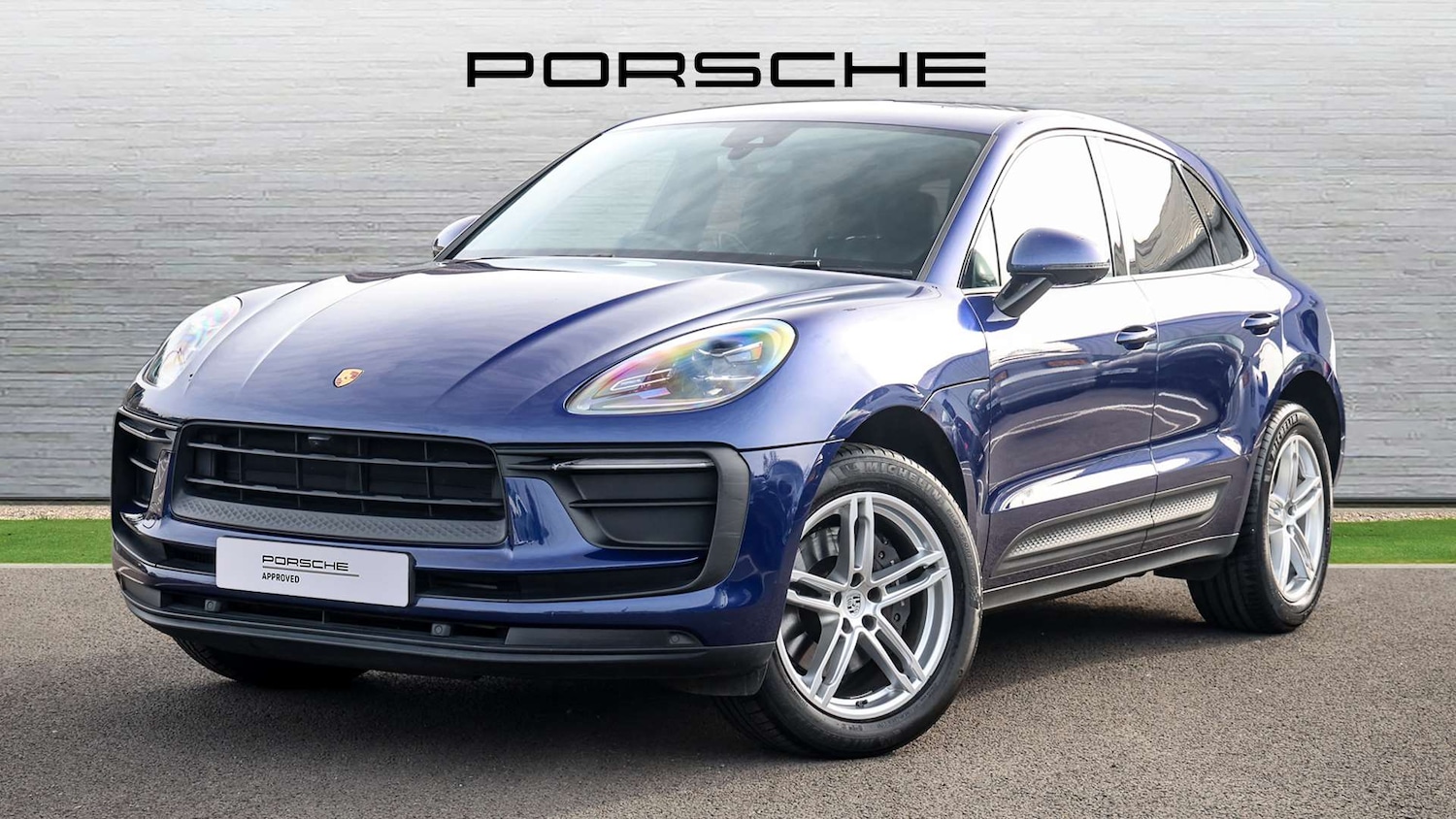 Used Porsche Macan 2023 for sale - 78037504: Photo 2