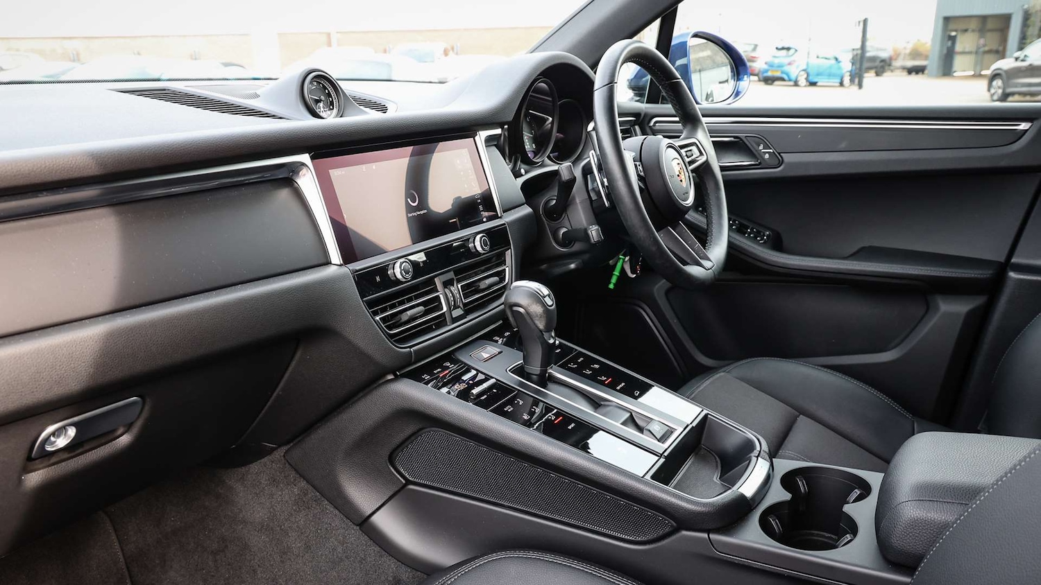 Used Porsche Macan 2023 for sale - 78037504: Photo 5