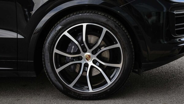 Used Porsche Cayenne 2023 for sale - 76045022: Photo 6