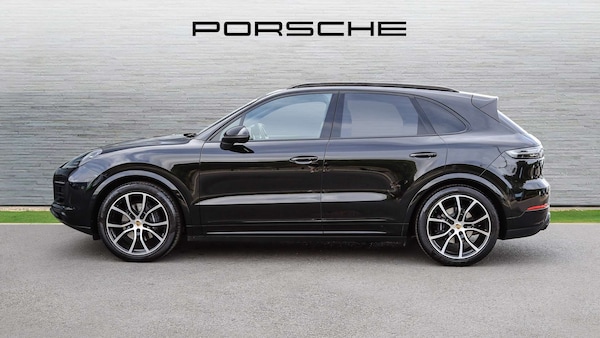 Used Porsche Cayenne 2023 for sale - 76045022: Photo 8