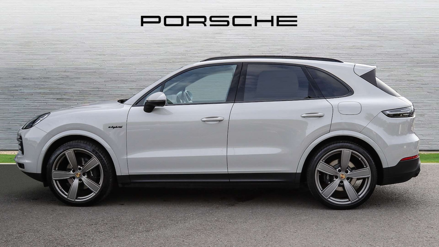 Used Porsche Cayenne 2022 for sale - 76636718: Photo 8