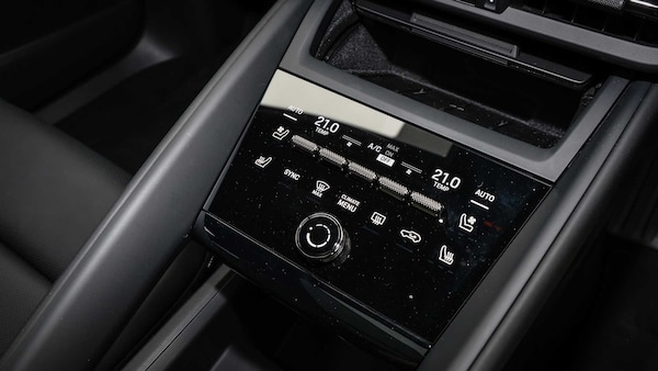 Used Porsche Macan 2024 for sale - 75217259: Photo 24