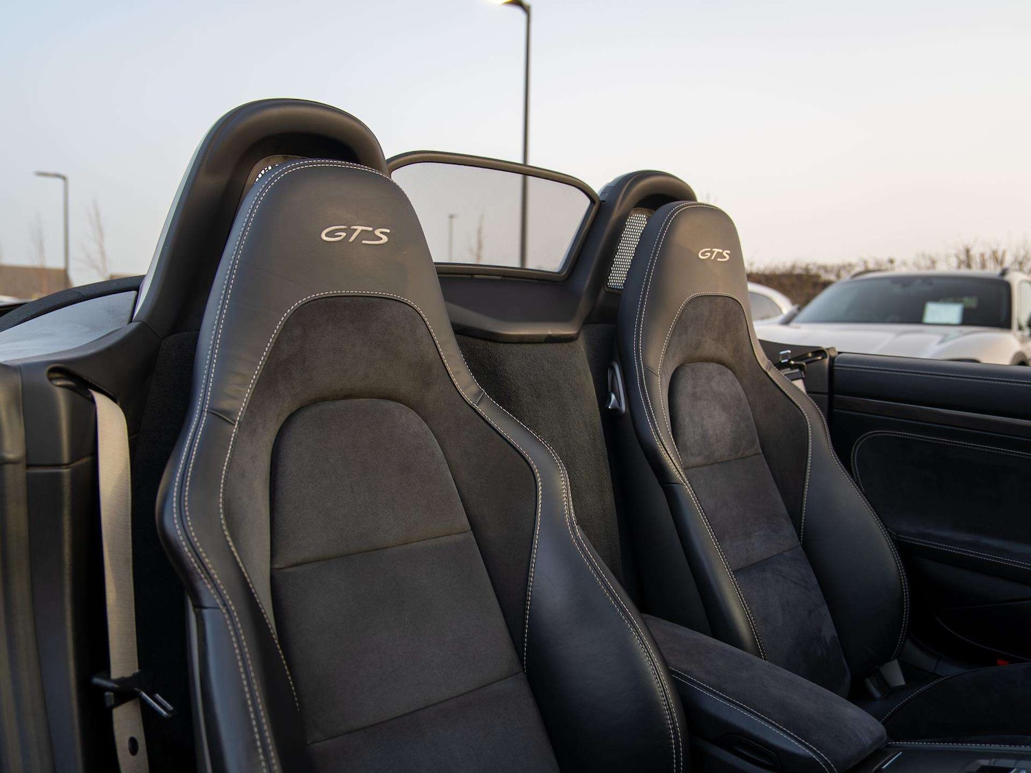 Used Porsche Boxster 2020 for sale - 77942902: Photo 12