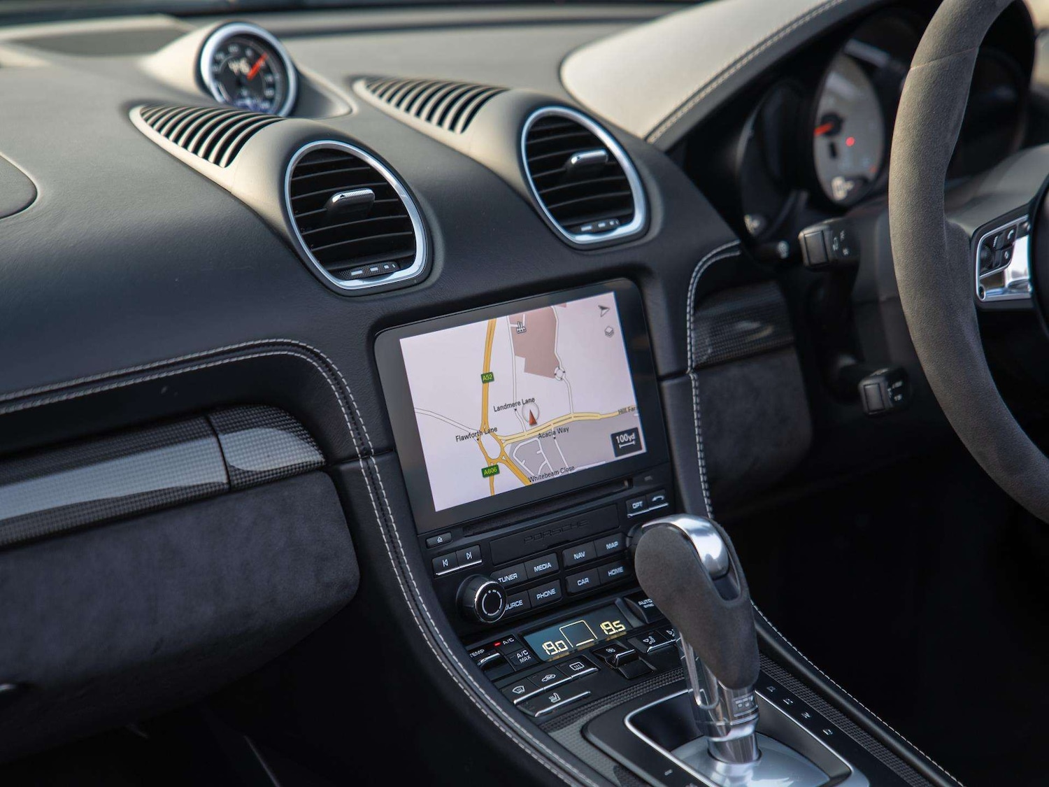 Used Porsche Boxster 2020 for sale - 77942902: Photo 28