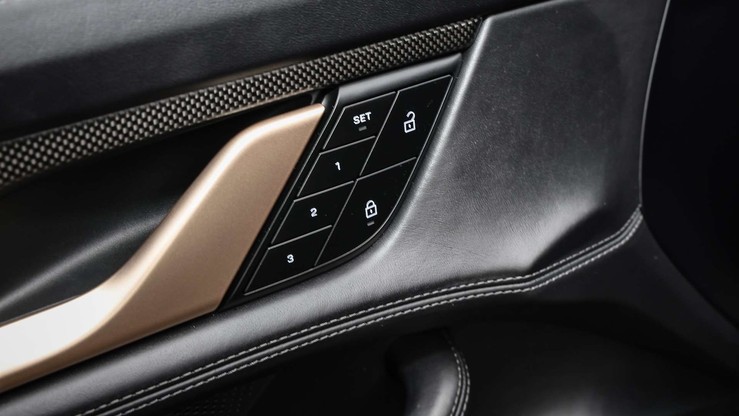 Used Porsche Taycan 2021 for sale - 76435788: Photo 25