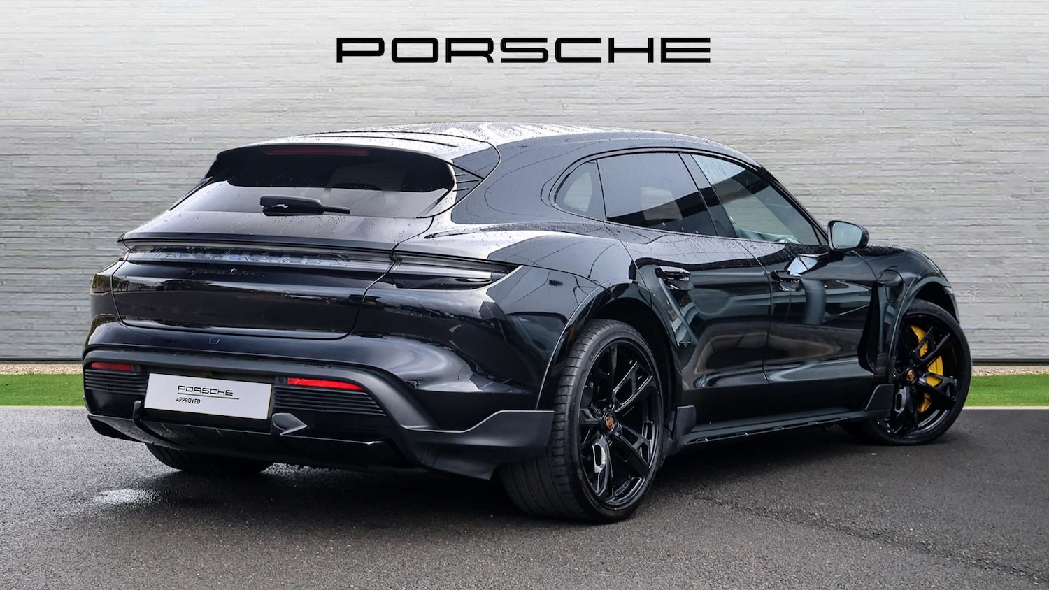 Used Porsche Taycan 2021 for sale - 76435788: Photo 3