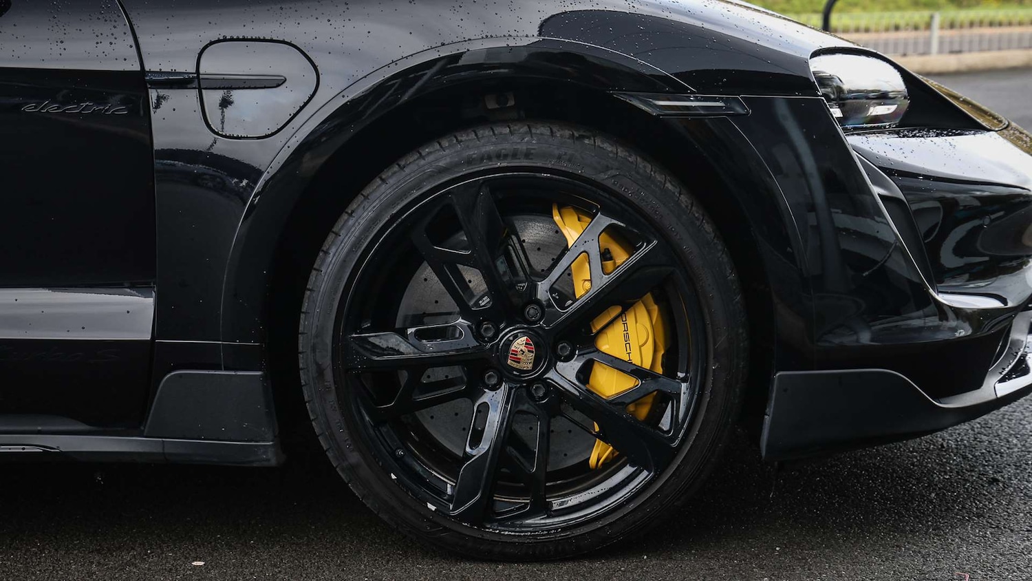 Used Porsche Taycan 2021 for sale - 76435788: Photo 6