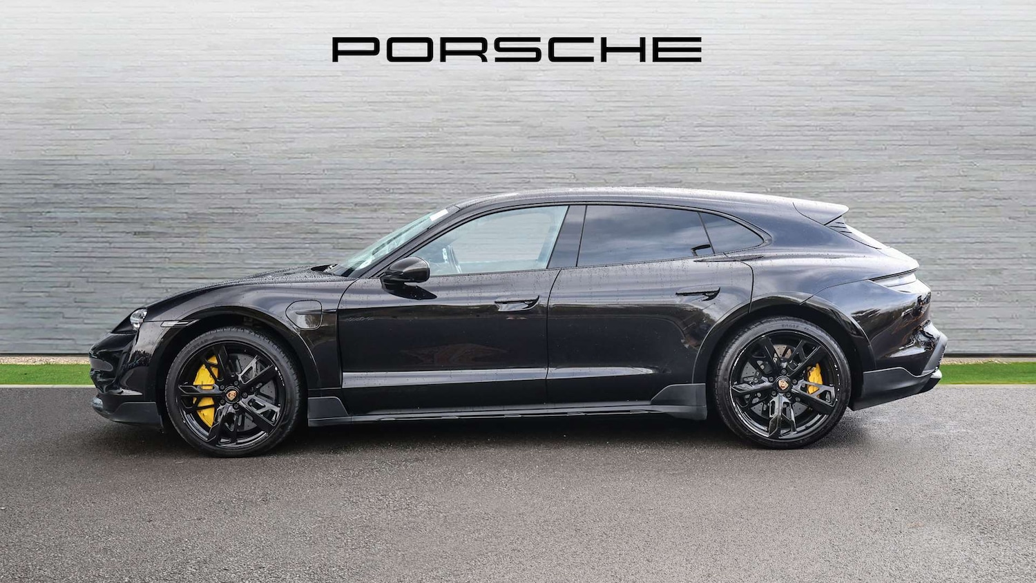 Used Porsche Taycan 2021 for sale - 76435788: Photo 8