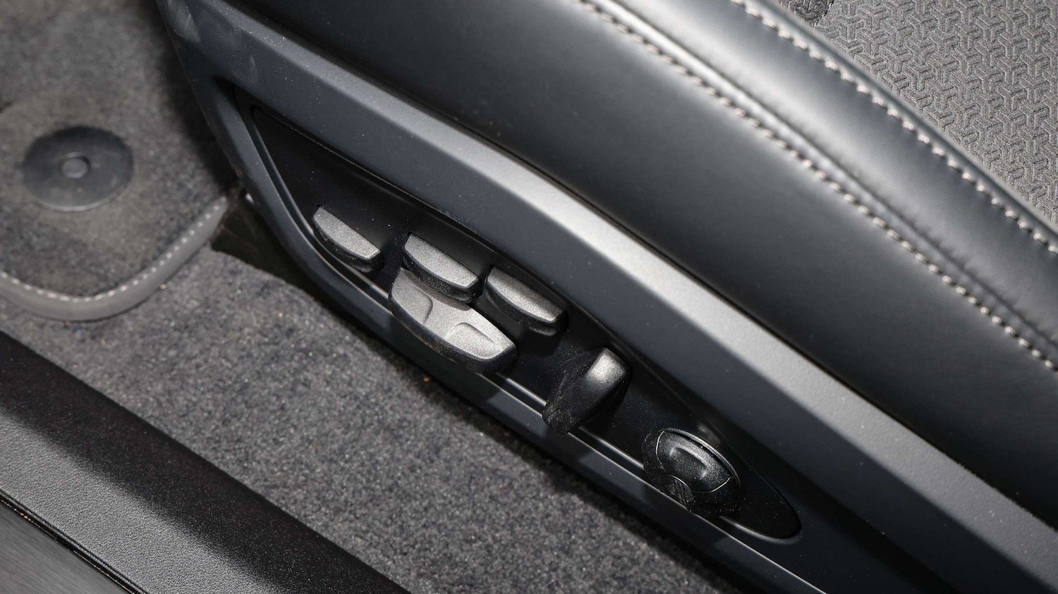 Used Porsche Taycan 2025 for sale - 77698767: Photo 15