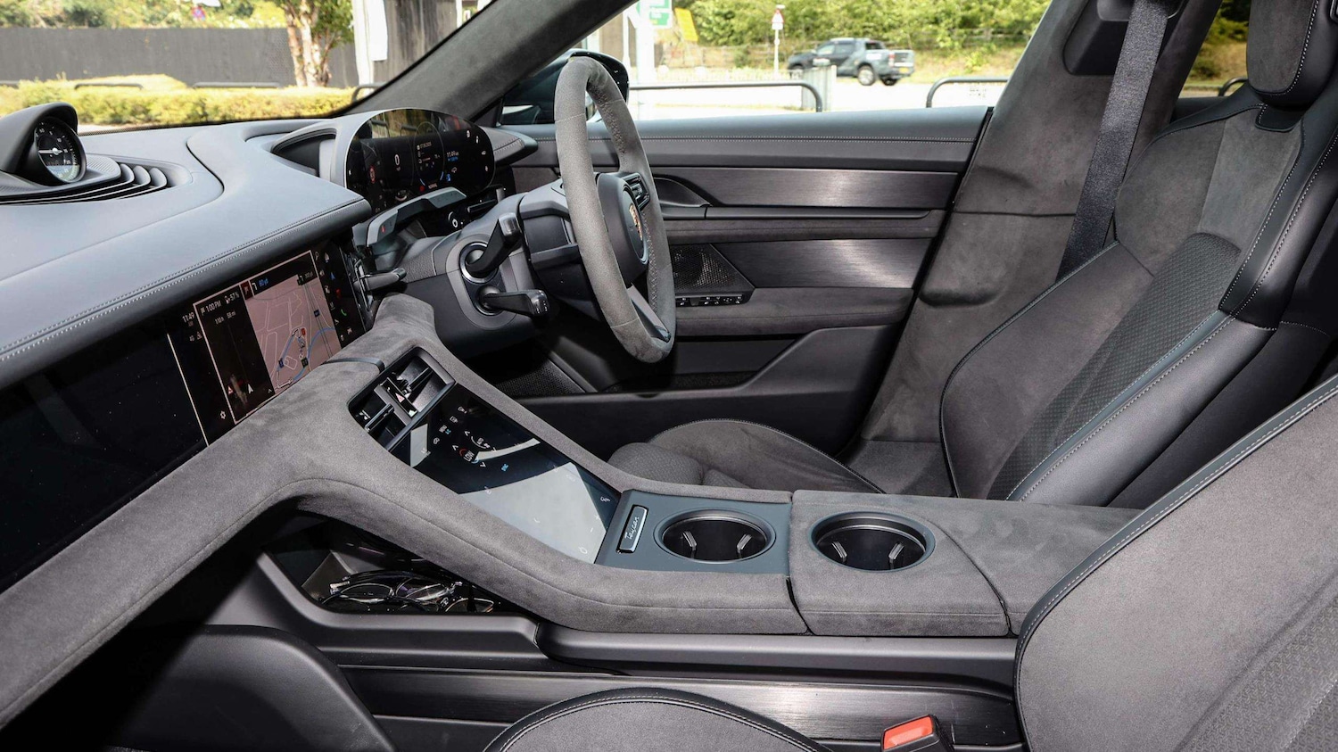 Used Porsche Taycan 2025 for sale - 77698767: Photo 28