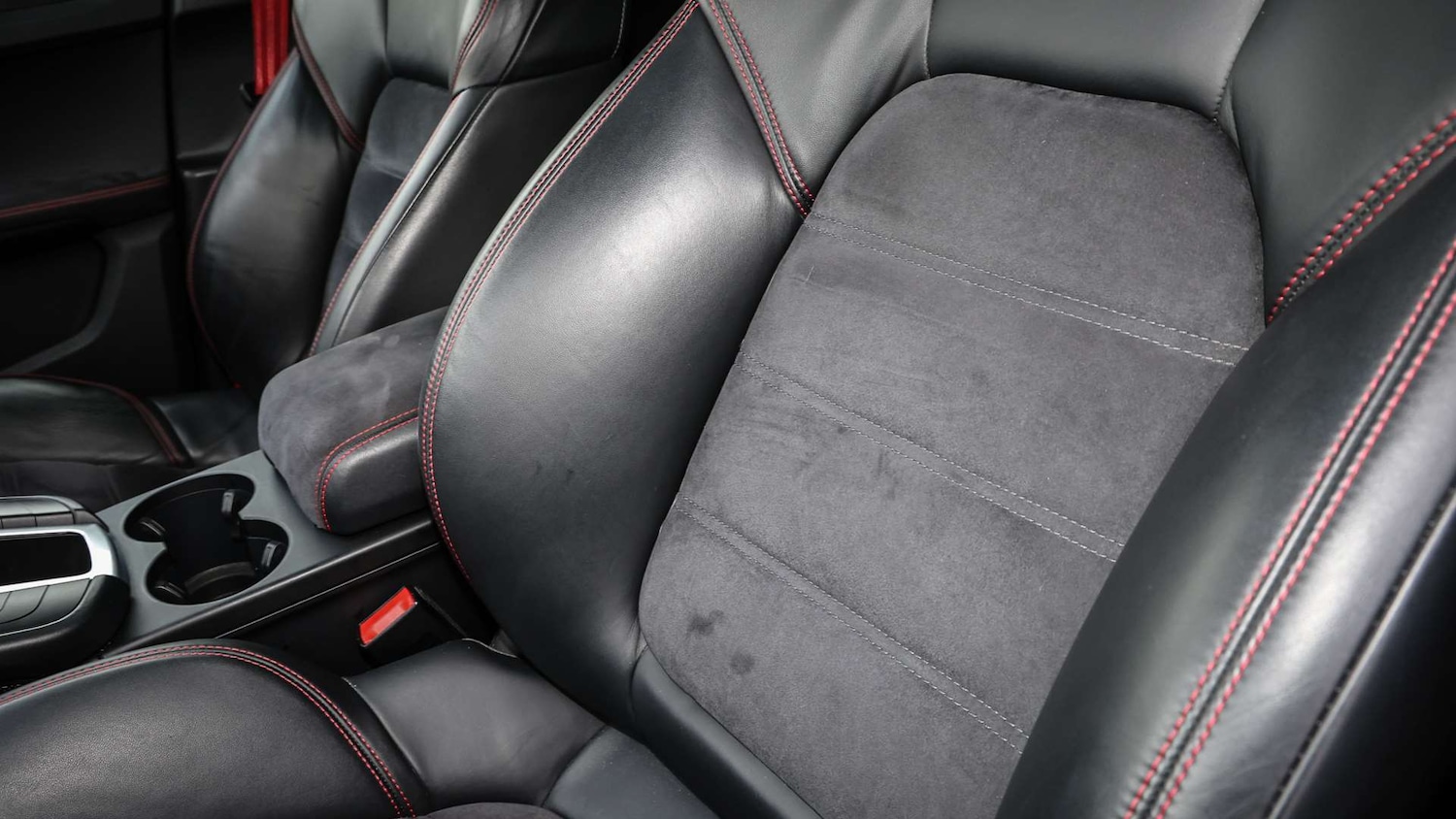 Used Porsche Macan 2021 for sale - 76435635: Photo 15