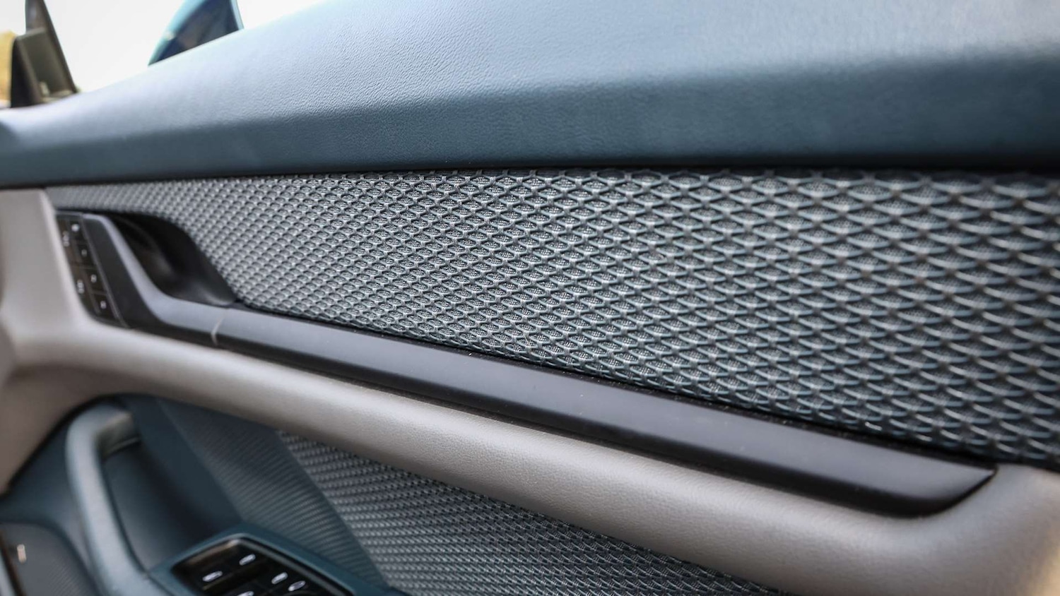 Used Porsche Taycan 2024 for sale - 76564474: Photo 27