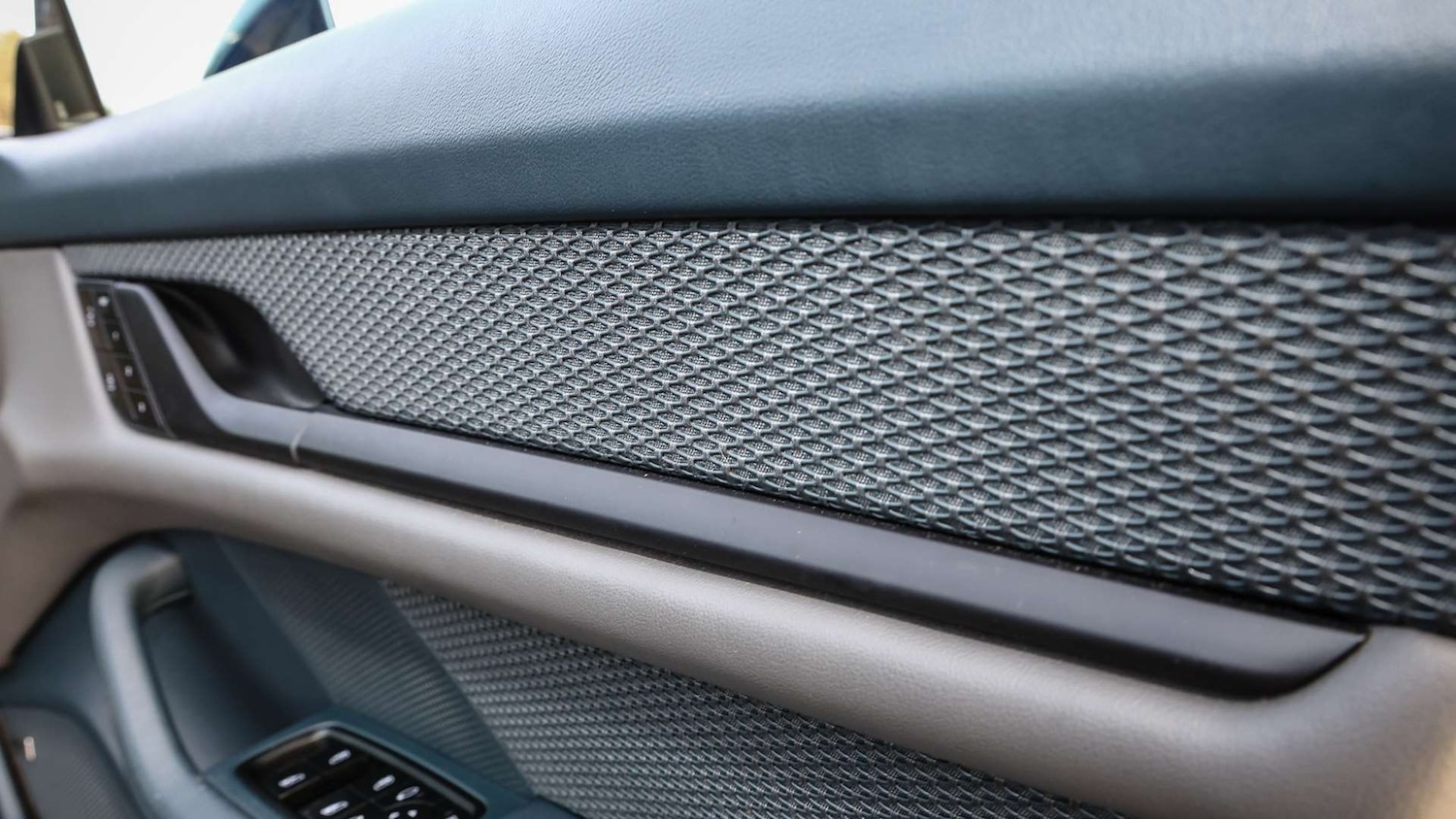 Used Porsche Taycan 2024 for sale - 76564474: Photo 28