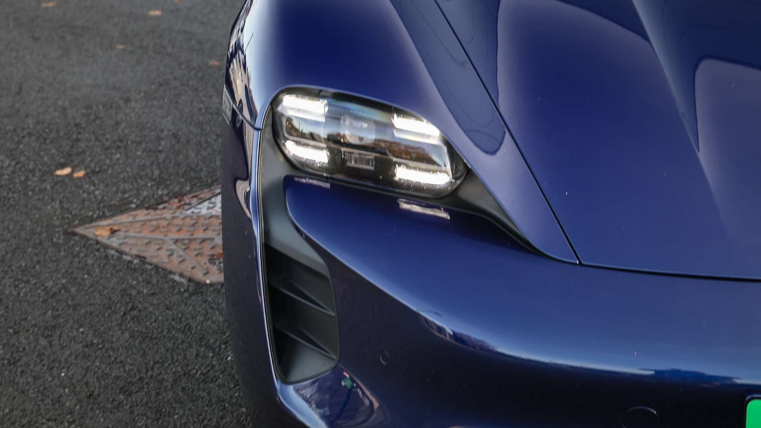 Used Porsche Taycan 2024 for sale - 76564474: Photo 30