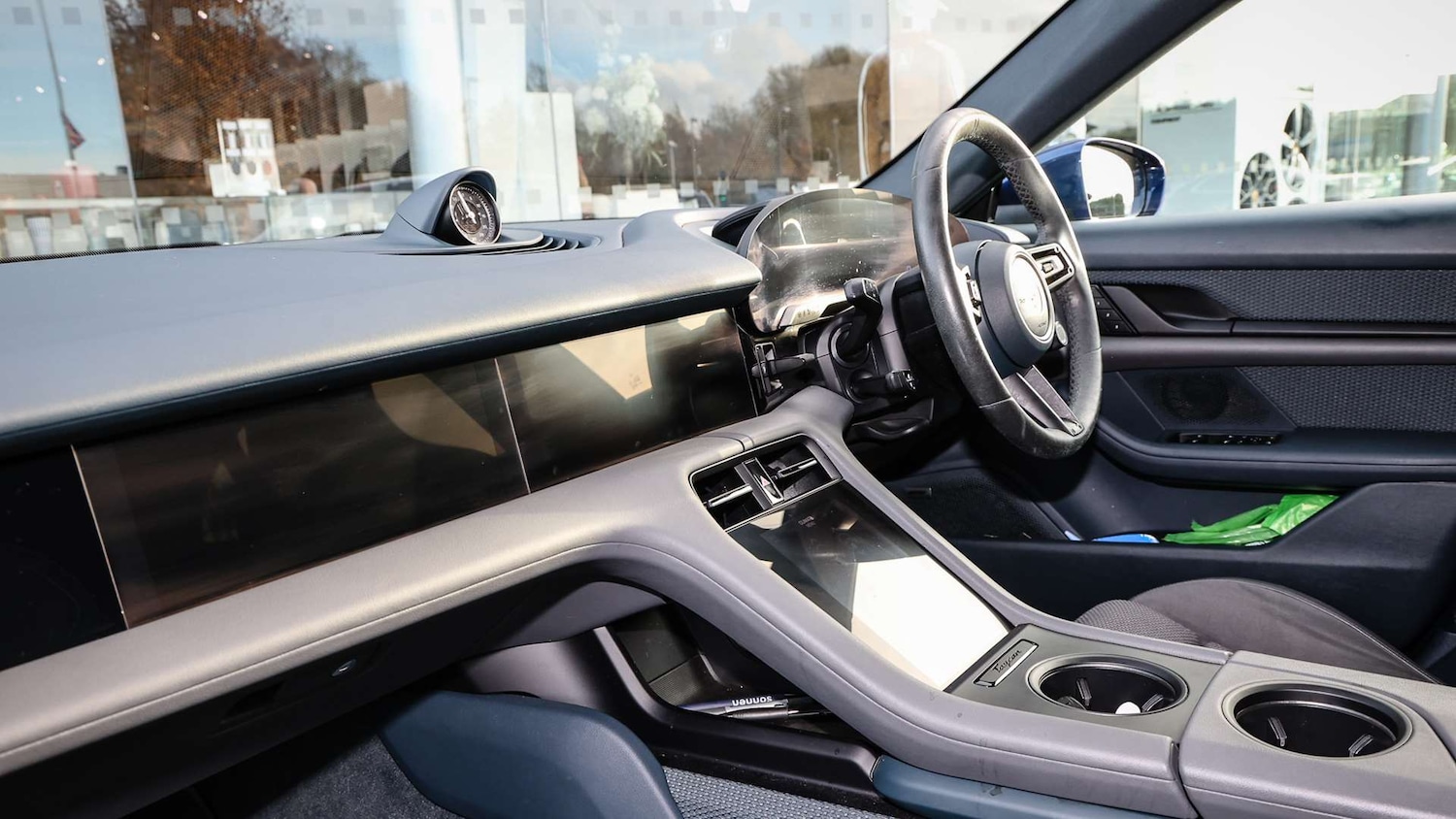 Used Porsche Taycan 2024 for sale - 76564474: Photo 5