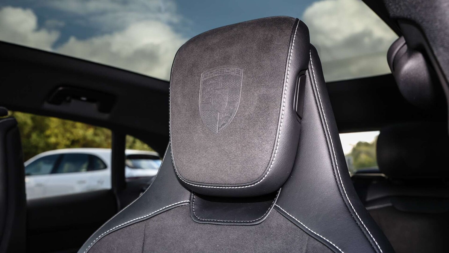 Used Porsche Taycan 2025 for sale - 76339597: Photo 16