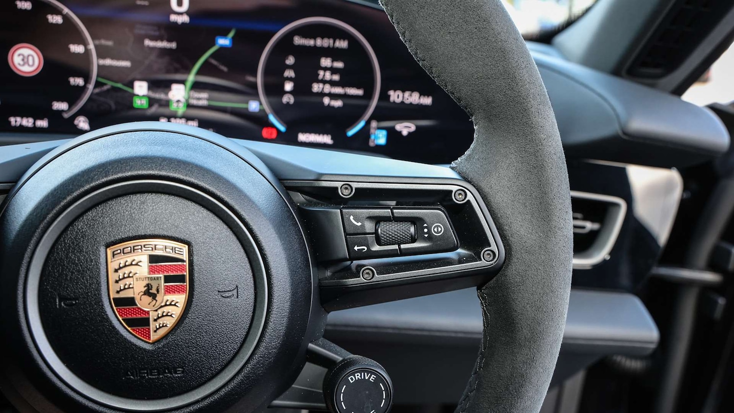 Used Porsche Taycan 2025 for sale - 76339597: Photo 18
