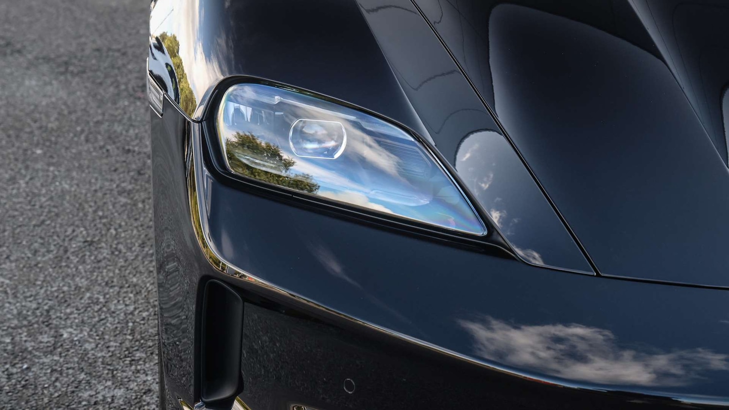 Used Porsche Taycan 2025 for sale - 76339597: Photo 30