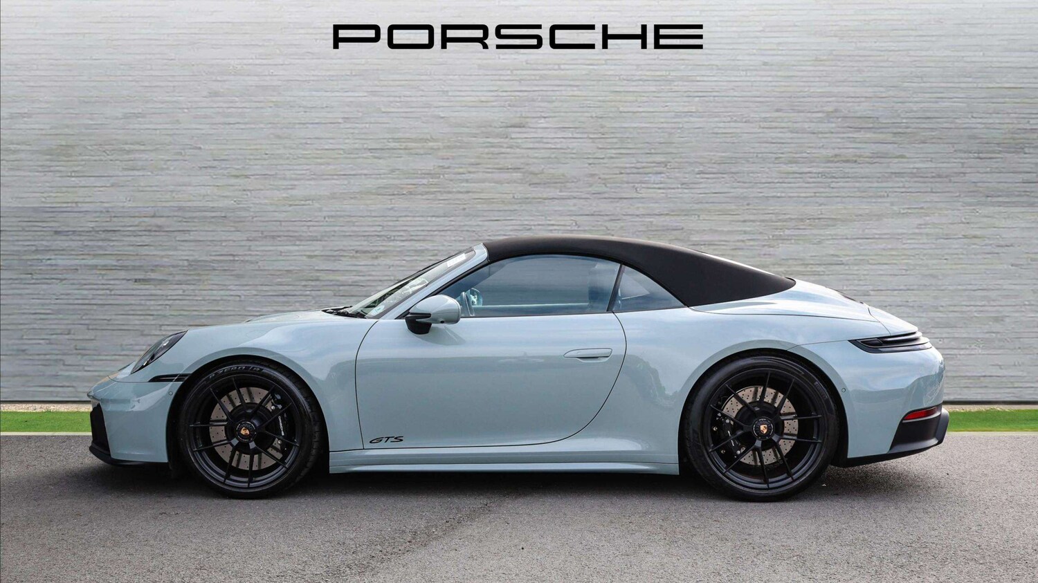 Used Porsche 911 2024 for sale - 76125910: Photo 12