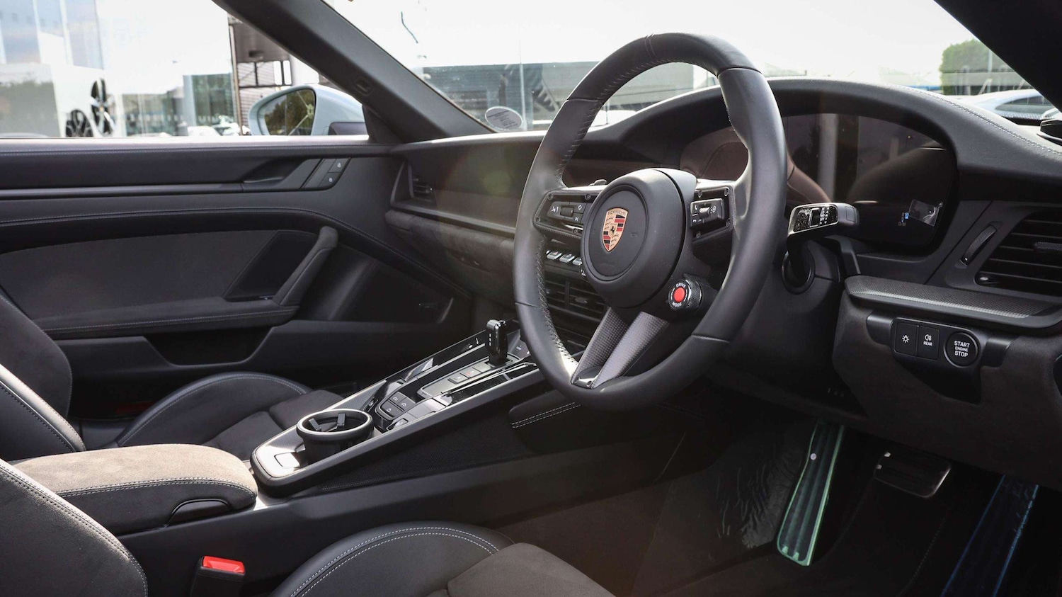 Used Porsche 911 2024 for sale - 76125910: Photo 14