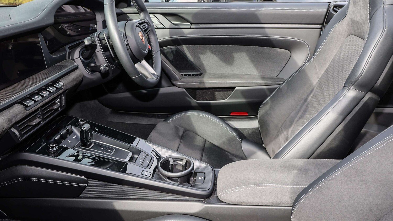 Used Porsche 911 2024 for sale - 76125910: Photo 15