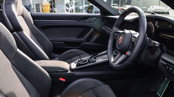 Used Porsche 911 2024 for sale - 76125910: Photo 16