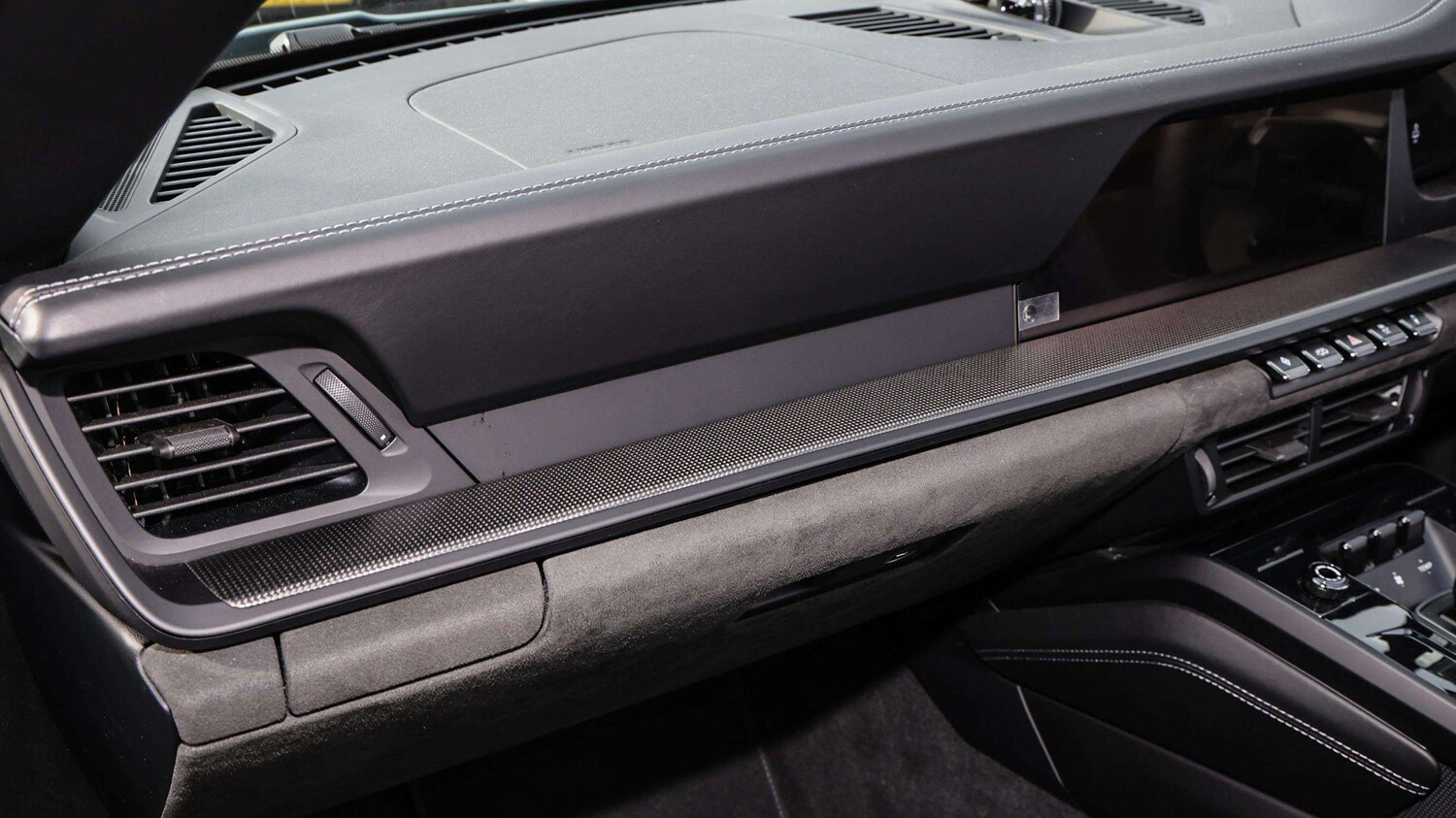 Used Porsche 911 2024 for sale - 76125910: Photo 25