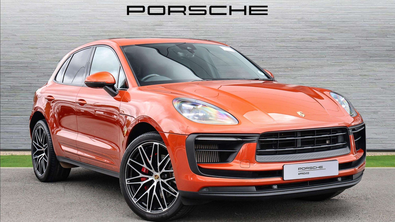 Used Porsche Macan 2021 for sale - 76705071: Photo 1