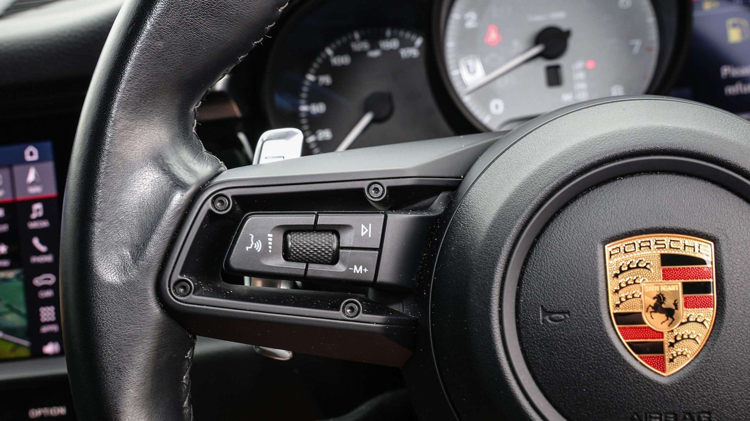 Used Porsche Macan 2021 for sale - 76705071: Photo 22