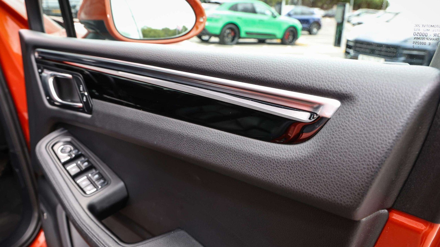 Used Porsche Macan 2021 for sale - 76705071: Photo 25