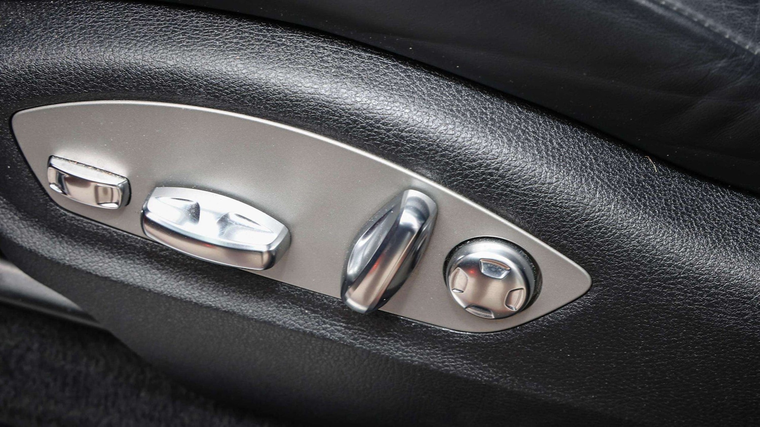 Used Porsche Macan 2021 for sale - 76705071: Photo 26