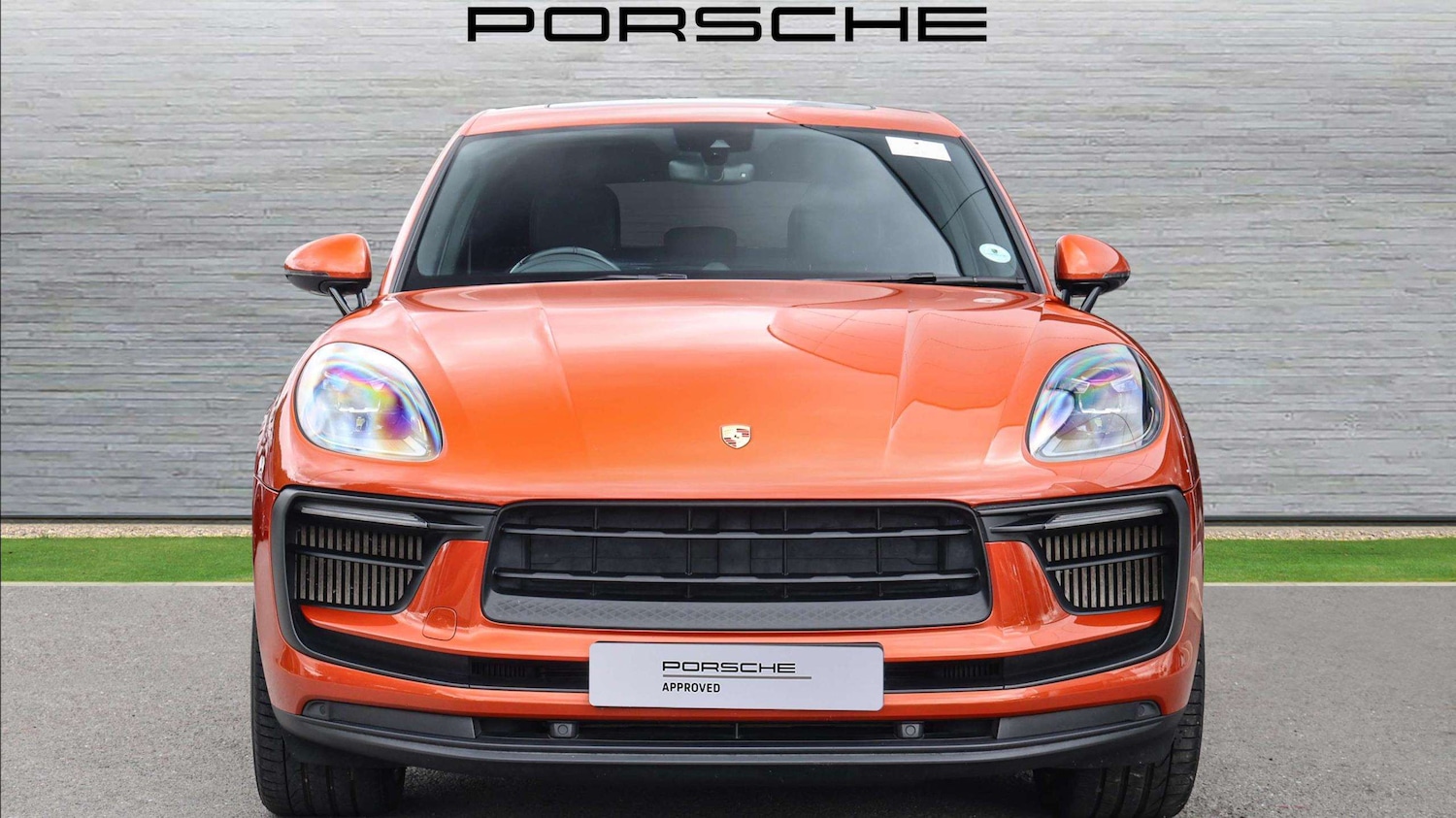 Used Porsche Macan 2021 for sale - 76705071: Photo 3