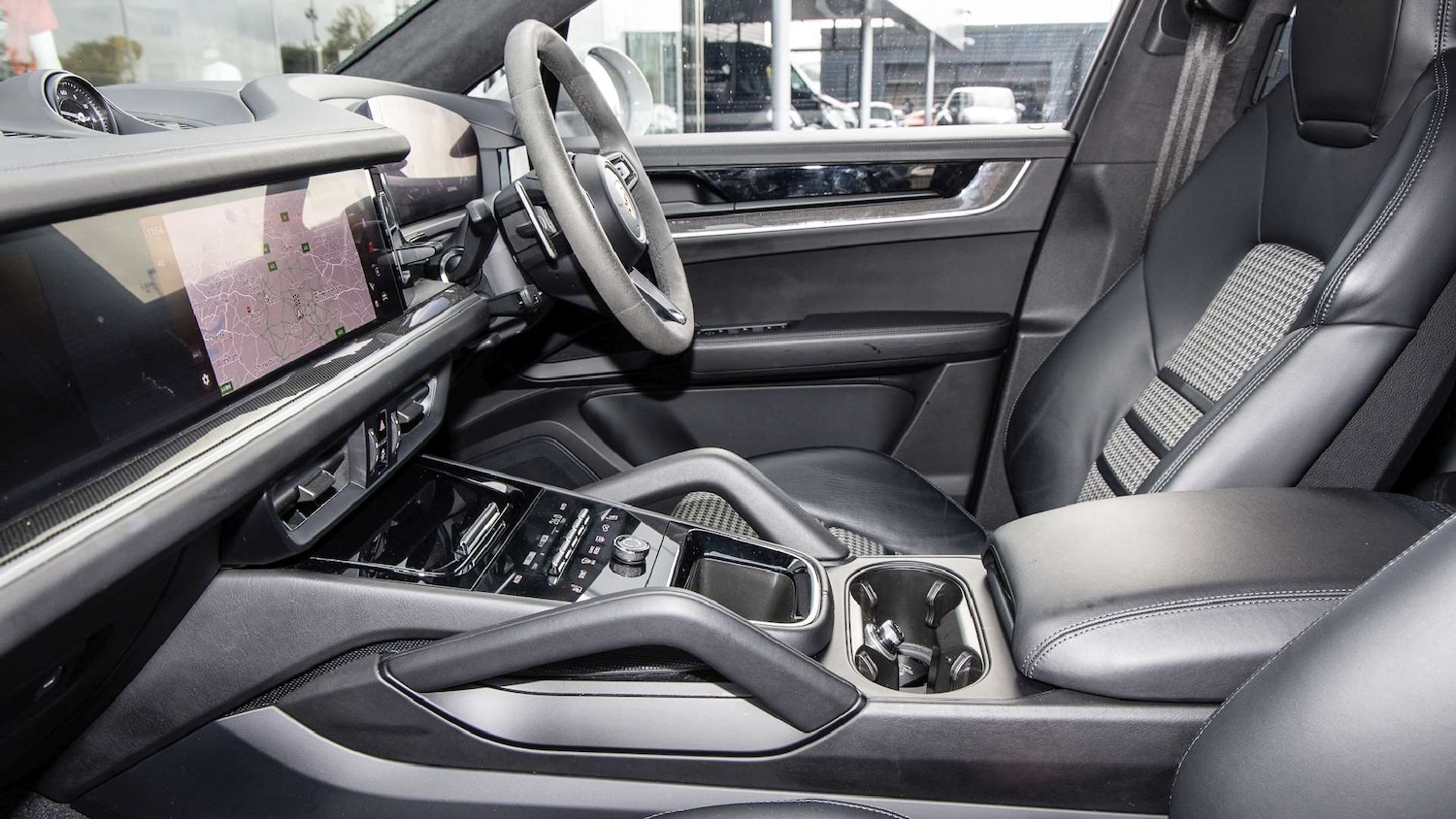 Used Porsche Cayenne 2023 for sale - 76329112: Photo 11