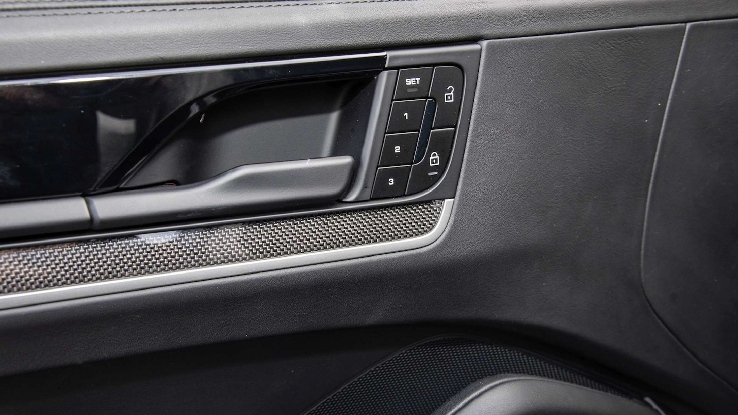 Used Porsche Cayenne 2023 for sale - 76329112: Photo 17