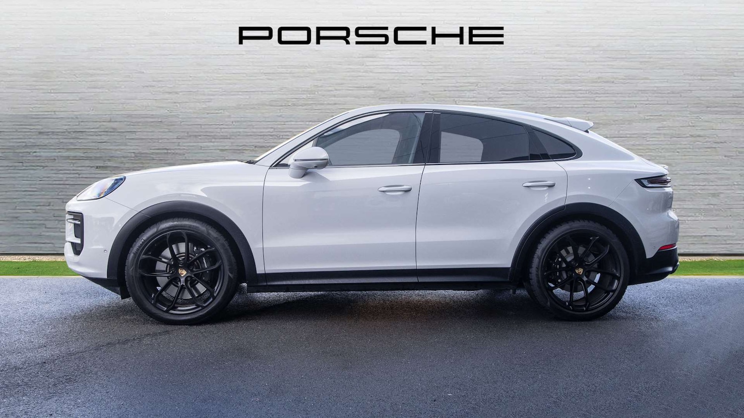 Used Porsche Cayenne 2023 for sale - 76329112: Photo 8