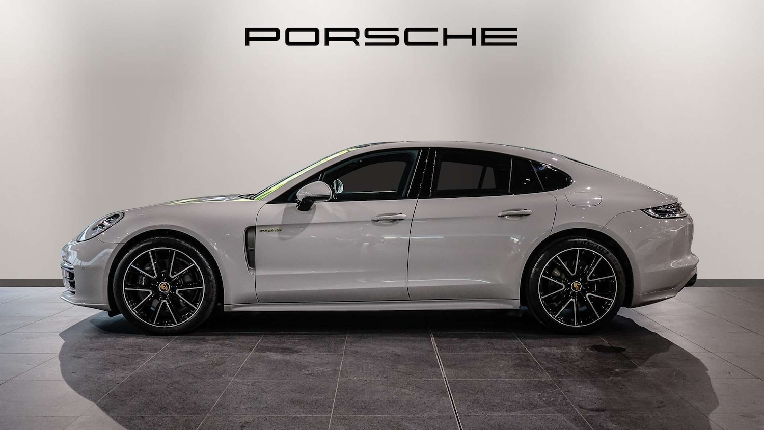 Used Porsche Panamera 2022 for sale - 77000261: Photo 8