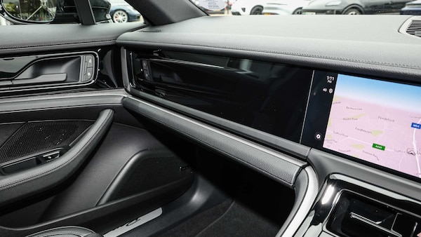 Used Porsche Panamera 2025 for sale - 76298470: Photo 16