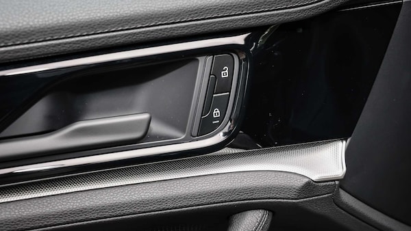 Used Porsche Panamera 2025 for sale - 76298470: Photo 25