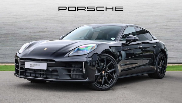Used Porsche Panamera 2025 for sale - 76298470: Photo 2