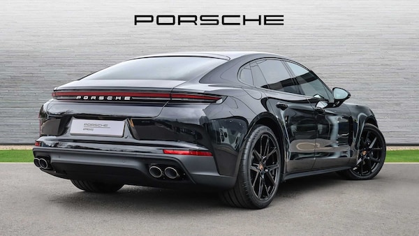 Used Porsche Panamera 2025 for sale - 76298470: Photo 3