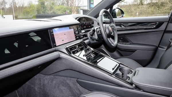 Used Porsche Panamera 2025 for sale - 76298470: Photo 5