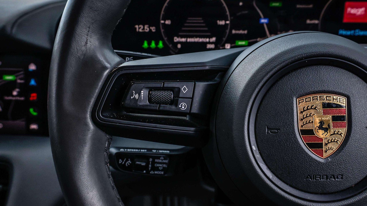 Used Porsche Taycan 2023 for sale - 76955318: Photo 17