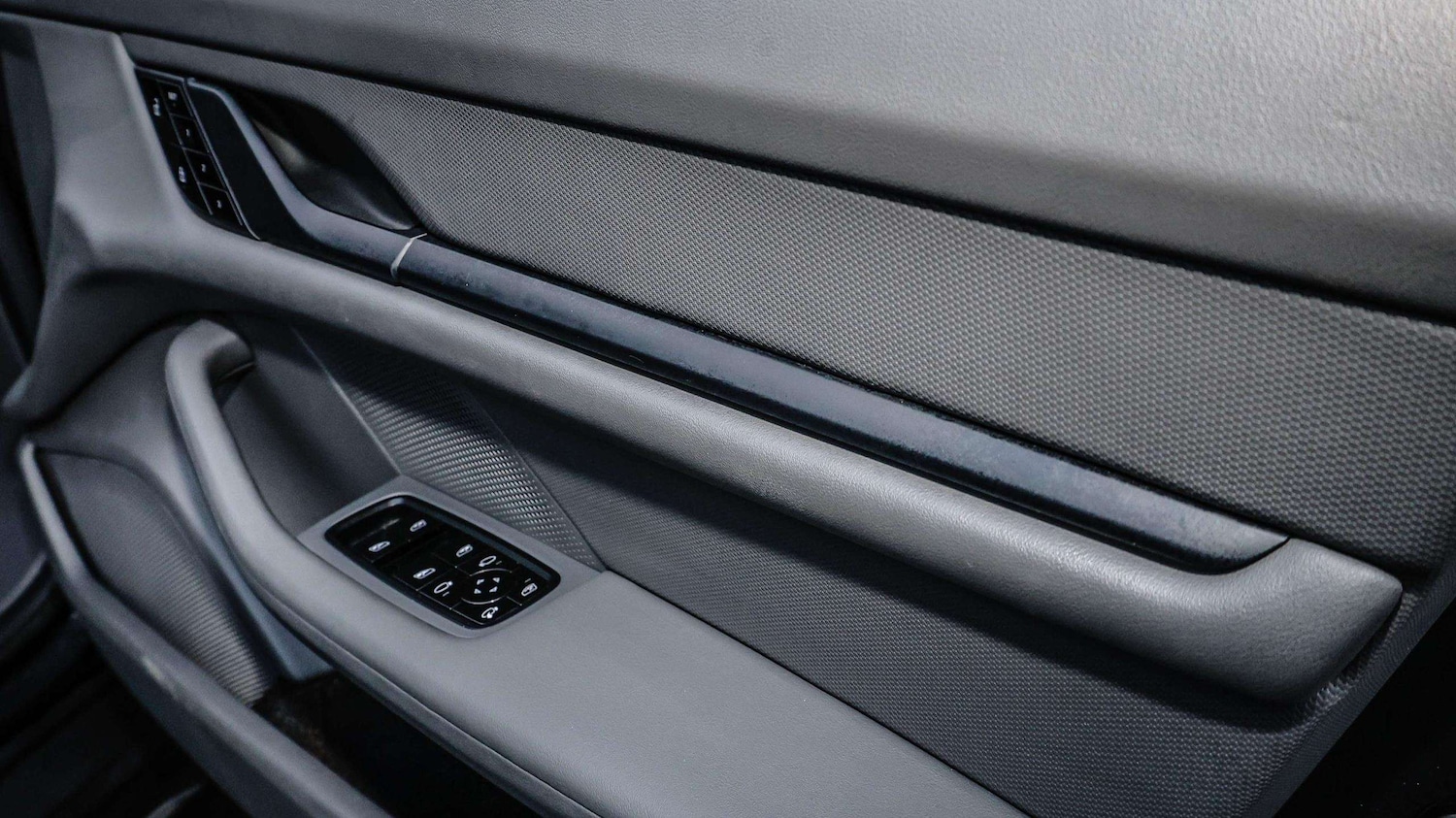 Used Porsche Taycan 2023 for sale - 76955318: Photo 21