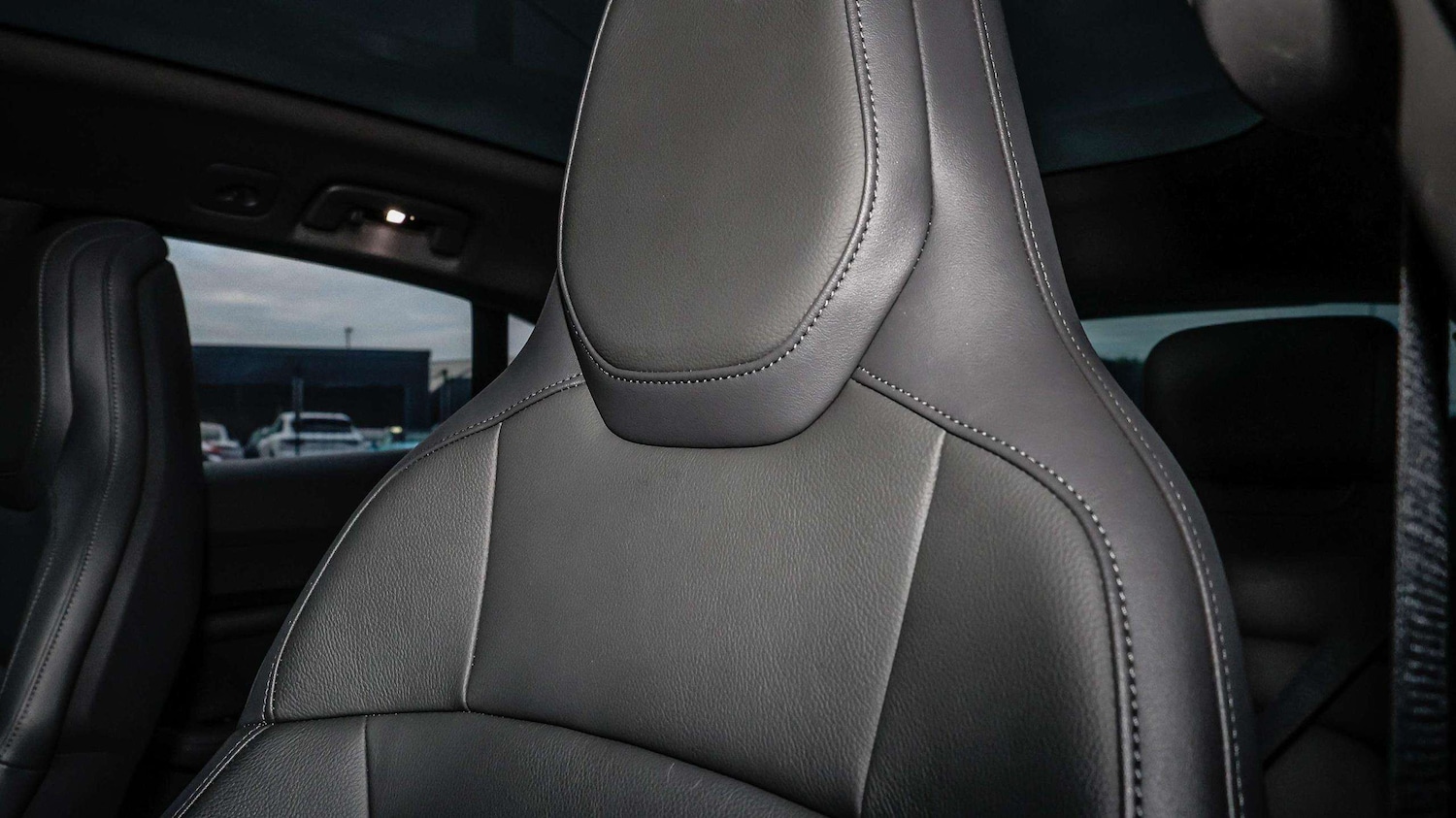 Used Porsche Taycan 2023 for sale - 76955318: Photo 8