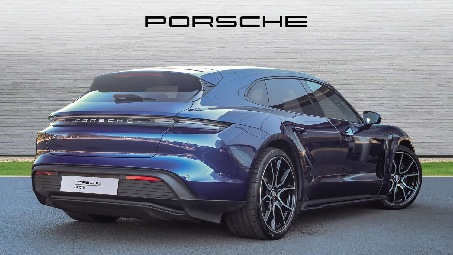 Used Porsche Taycan 2023 for sale - 76034793: Photo 3