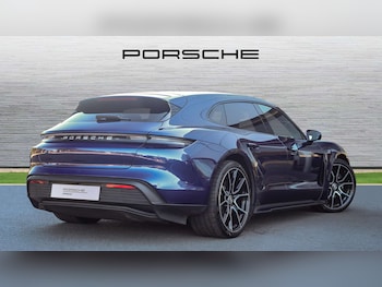 Used Porsche Taycan 2023 for sale - 76034793: Photo 3