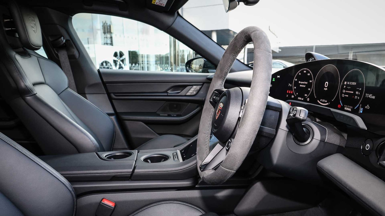 Used Porsche Taycan 2024 for sale - 76401400: Photo 13