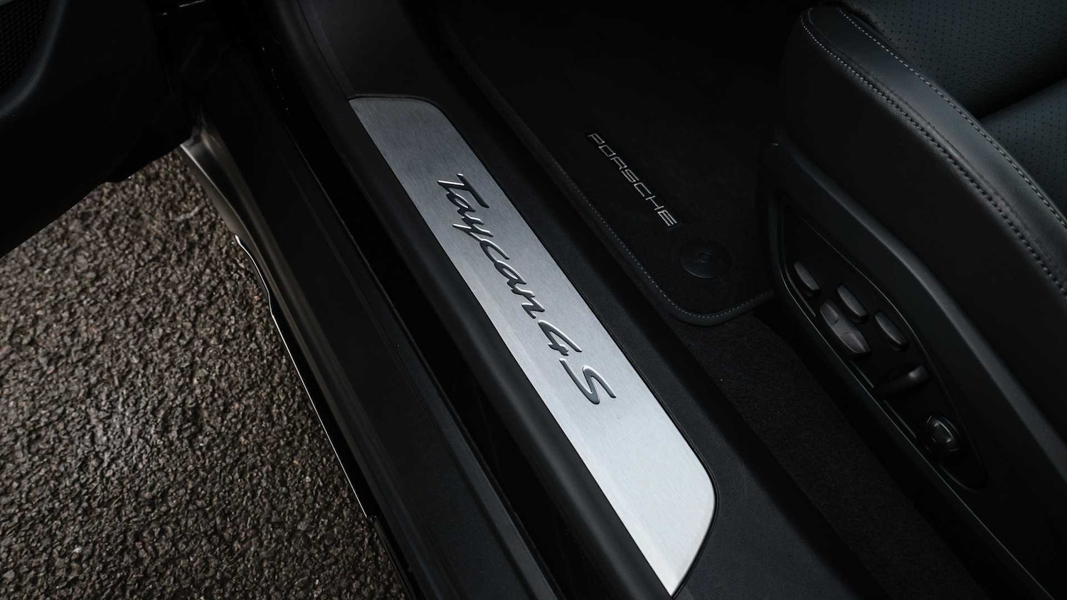 Used Porsche Taycan 2024 for sale - 76401400: Photo 27