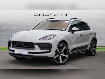Used Porsche Macan 2022 for sale - 76075514: Photo 2