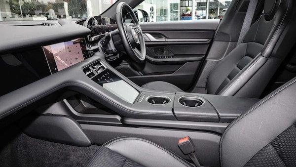 Used Porsche Taycan 2025 for sale - 75260016: Photo 11